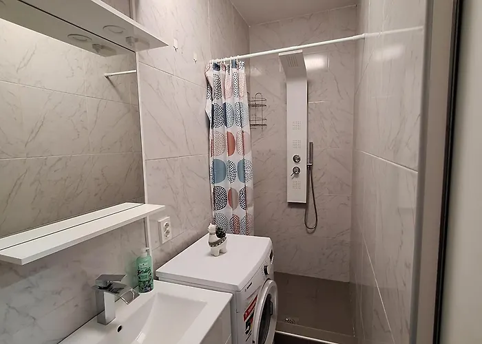 Lemon Garden دوبروفينك